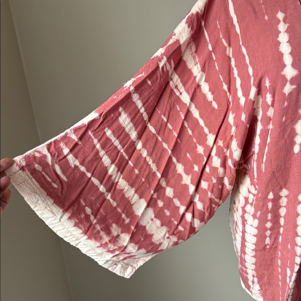 Style Envy Tie Dyed Kimono - Picture 2 of 6